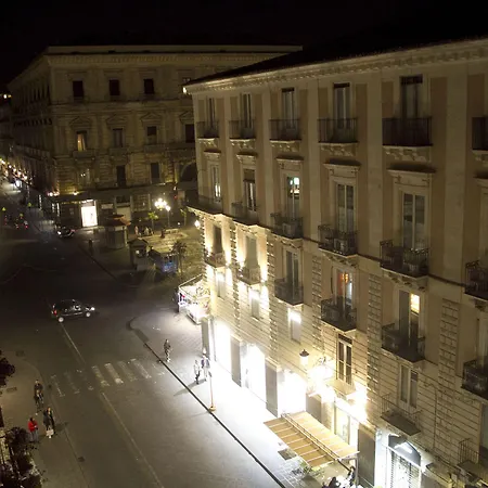 The Artist's Centro 4*