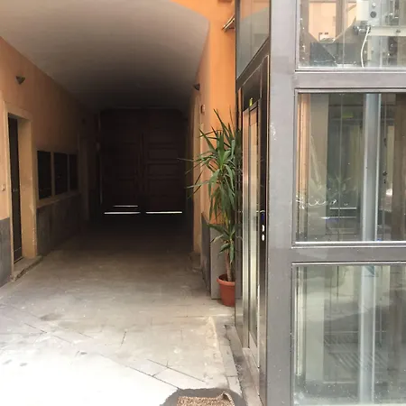 The Artist's Centro Bed & Breakfast 4*